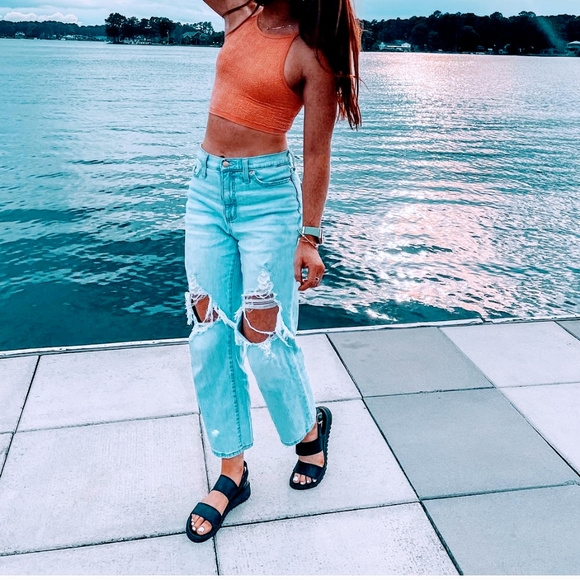 Universal Thread High Rise Straight Cropped Jeans - Picture 3 of 4